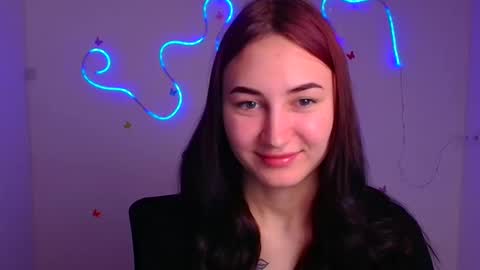 Snapshot of emma_loon chatting on March 7, 6:13 am Emma online show from March 7, 6:13 am