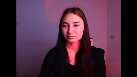 Snapshot of emma_loon chatting on January 27, 5:58 am Emma online show from January 27, 5:58 am