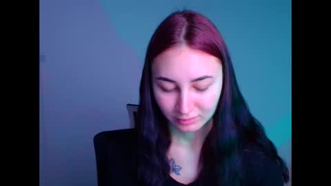 Snapshot of emma_loon chatting on February 12, 6:08 am Emma online show from February 12, 6:08 am