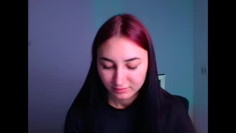 Snapshot of emma_loon chatting on February 9, 6:16 pm Emma online show from February 9, 6:16 pm