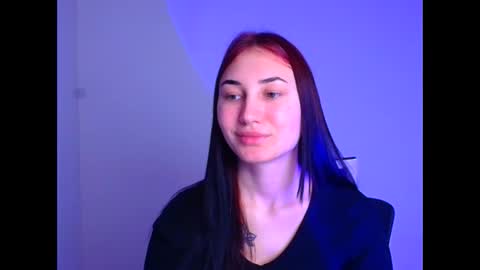 Snapshot of emma_loon chatting on February 7, 5:52 am Emma online show from February 7, 5:52 am