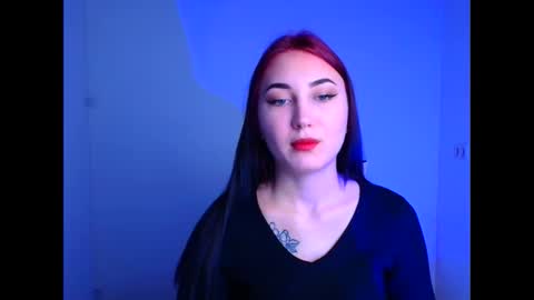 Snapshot of emma_loon chatting on February 4, 12:11 pm Emma online show from February 4, 12:11 pm