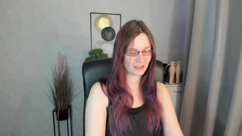 emma online show from March 27, 7:54 am