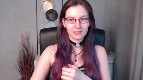 emma online show from December 6, 1:44 pm