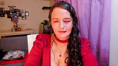  emma luxy online show from March 11, 1:21 am