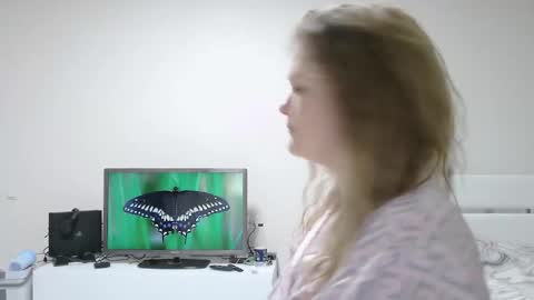 emma_misty_ online show from March 2, 8:26 pm