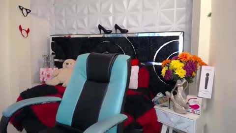 EMMA online show from March 5, 12:22 pm