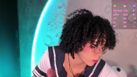 Snapshot of emma_nakamura chatting on October 6, 10:21 am online show from October 6, 10:21 am