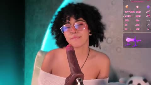 Snapshot of emma_nakamura chatting on October 10, 11:04 am online show from October 10, 11:04 am