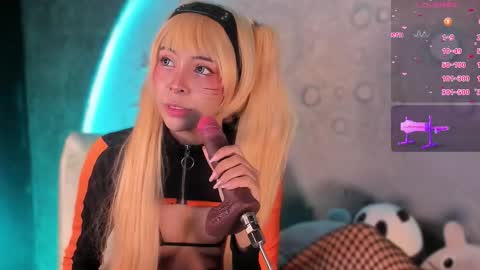 Snapshot of emma_nakamura chatting on October 11, 11:14 am online show from October 11, 11:14 am