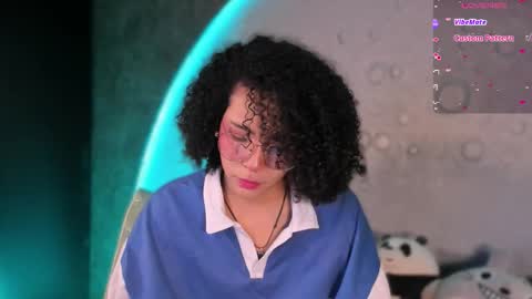 Snapshot of emma_nakamura chatting on October 25, 10:34 am online show from October 25, 10:34 am