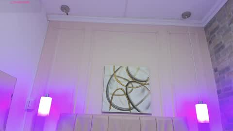 Emma online show from December 2, 11:22 am