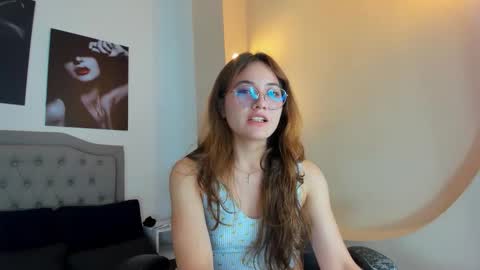 emma online show from October 12, 4:59 am