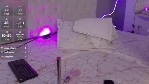 emma_visconti online show from December 4, 2:30 pm