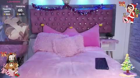 Snapshot of emma_wilder chatting on December 22, 9:20 pm neko online show from December 22, 9:20 pm