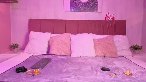 Emma online show from March 17, 7:18 pm