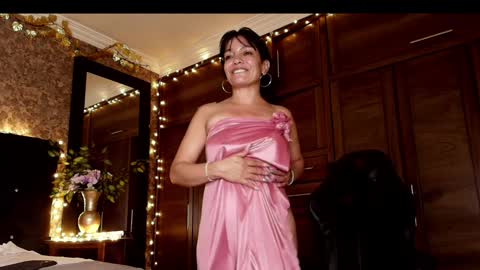 Emma online show from December 24, 6:22 am