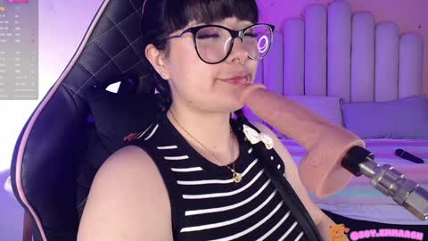 Snapshot of emmaa_gh1 chatting on December 14, 7:46 pm Hi baby I miss you so much I hope to come back soon online show from December 14, 7:46 pm