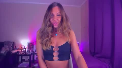 Snapshot of emmaabramson chatting on October 9, 4:11 pm Emma online show from October 9, 4:11 pm