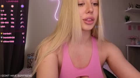 emmaandjake online show from April 25, 3:42 pm