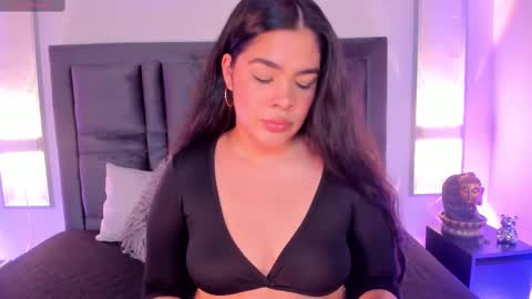emma becket online show from December 3, 3:29 am
