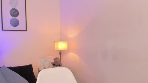 Emma  online show from April 14, 10:10 pm