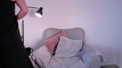 Emma Coel online show from December 5, 9:39 pm