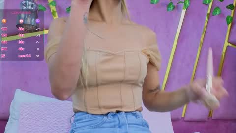 Snapshot of emmacortez chatting on September 17, 12:14 pm emma cortez online show from September 17, 12:14 pm