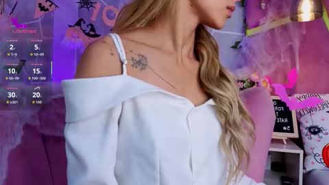 Snapshot of emmacortez chatting on October 27, 11:50 am emma cortez online show from October 27, 11:50 am