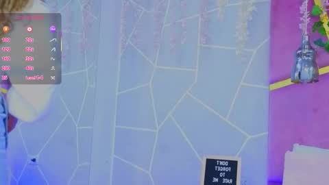 Snapshot of emmacortez chatting on September 13, 1:30 pm emma cortez online show from September 13, 1:30 pm