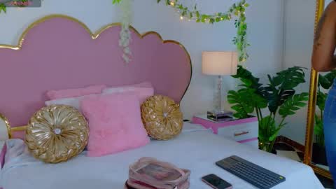 Welcome Im yosein  Your love is my passion activate it with your tips and enjoy with me online show from October 21, 8:46 pm