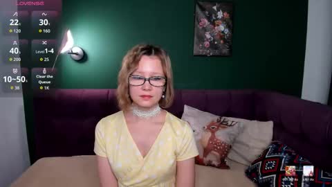Emma 3 online show from March 11, 1:54 am