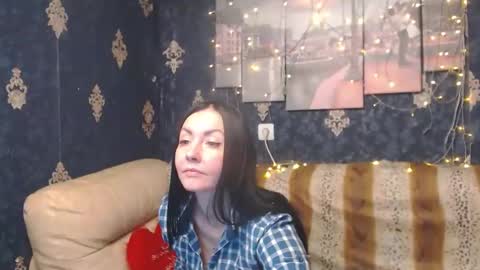 EmmaGoldX online show from December 16, 9:09 pm