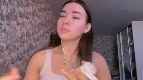 Emma online show from May 7, 10:19 am