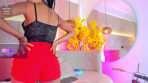 emmalove01 online show from April 13, 2:35 am