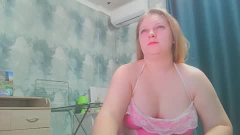 emmamelody online show from October 24, 12:06 am
