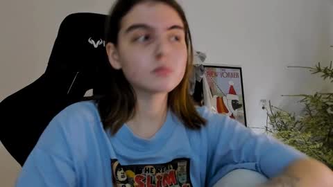 Snapshot of emmamon chatting on January 11, 7:38 pm Emma online show from January 11, 7:38 pm