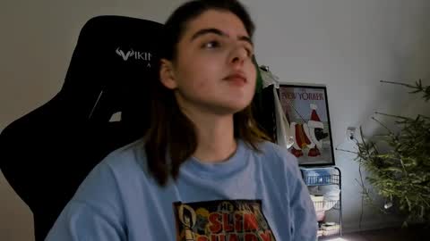 Snapshot of emmamon chatting on January 8, 7:45 pm Emma online show from January 8, 7:45 pm