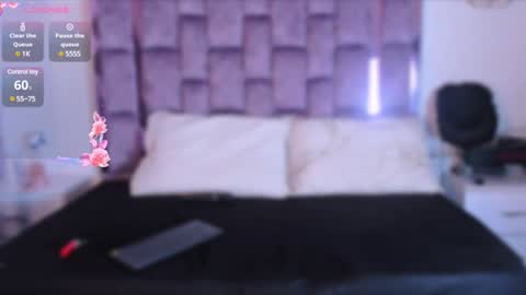 Snapshot of emmanaughty_ chatting on January 31, 11:13 pm emmanaughty_ online show from January 31, 11:13 pm