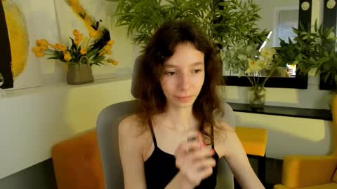 Snapshot of emmanuellbrown chatting on October 21, 10:19 am emmanuellbrown online show from October 21, 10:19 am