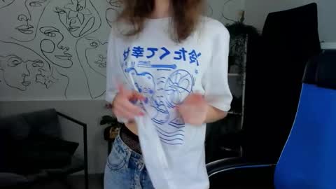 Snapshot of emmanuellbrown chatting on October 1, 12:32 pm emmanuellbrown online show from October 1, 12:32 pm