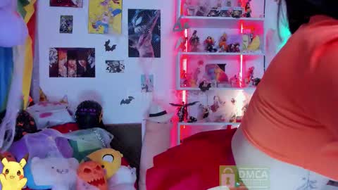 Emma online show from October 25, 6:48 pm