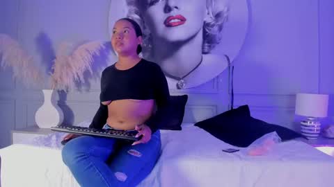 Emma online show from September 30, 9:52 pm