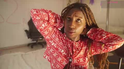 Sara online show from December 22, 12:30 pm