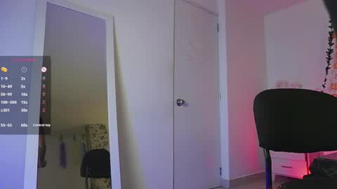 Snapshot of emmasanzoficial chatting on October 11, 11:36 am Sara online show from October 11, 11:36 am