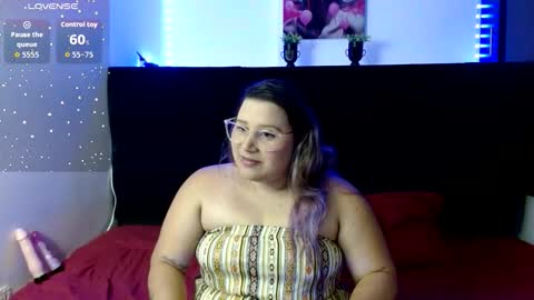 Snapshot of emmatower chatting on September 30, 6:57 pm emmatower online show from September 30, 6:57 pm