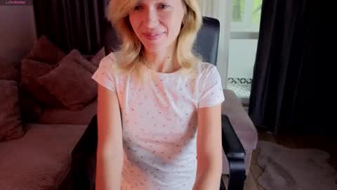 Emma online show from September 26, 10:13 am