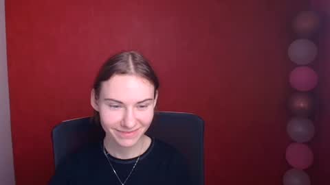 Snapshot of emmi_rossum chatting on February 28, 12:20 pm Emmi online show from February 28, 12:20 pm