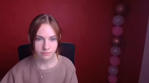 Snapshot of emmi_rossum chatting on February 22, 12:19 pm Emmi online show from February 22, 12:19 pm