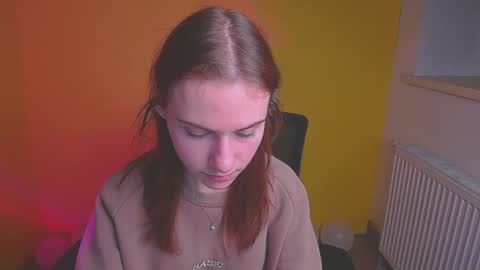 Snapshot of emmi_rossum chatting on February 18, 12:17 pm Emmi online show from February 18, 12:17 pm